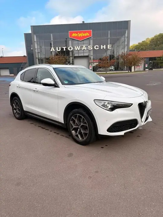 Alfa Romeo Stelvio Q4