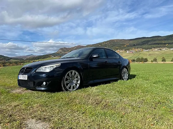 BMW 520D 2009 photo 2