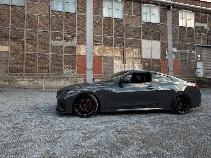 BMW M440I