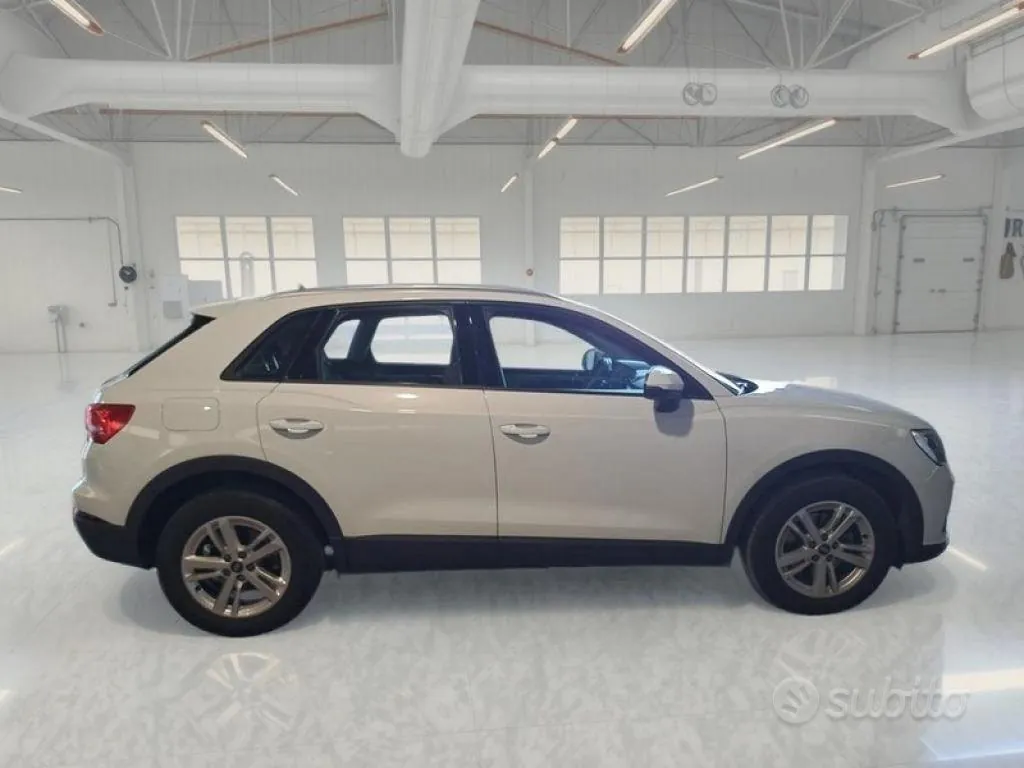 Audi Q3 2022 photo 4