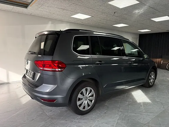 Volkswagen Touran 2018 photo 4