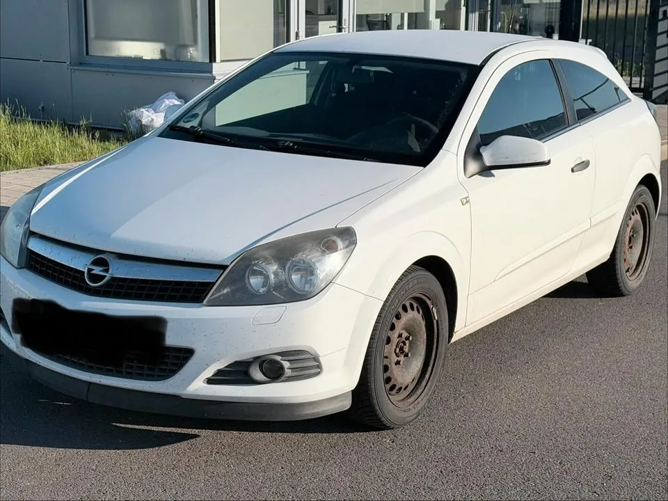 Opel Astra Gtc