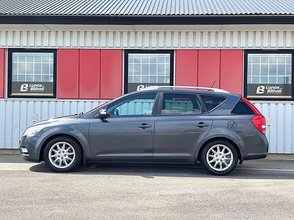 Kia Ceed 2010 photo 3
