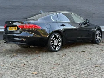 Jaguar Xf 2016 photo 2