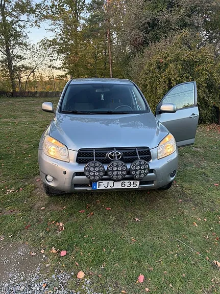 Toyota Rav4 2007 photo 2