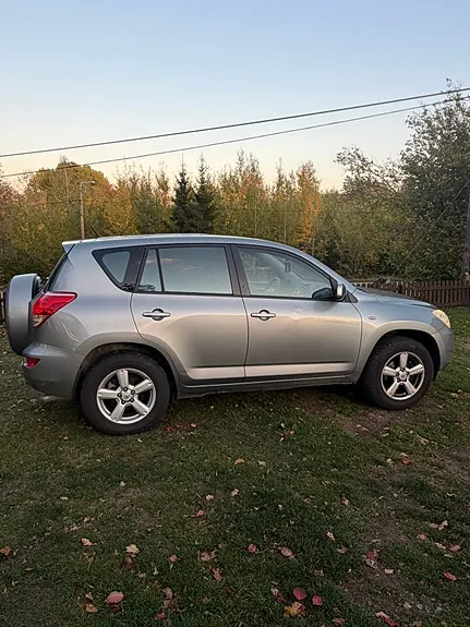 Toyota Rav4 2007 photo 4