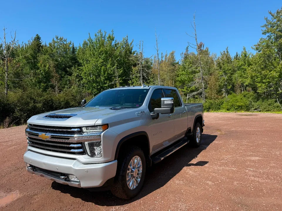 Chevrolet Silverado 2500 2022 photo 2