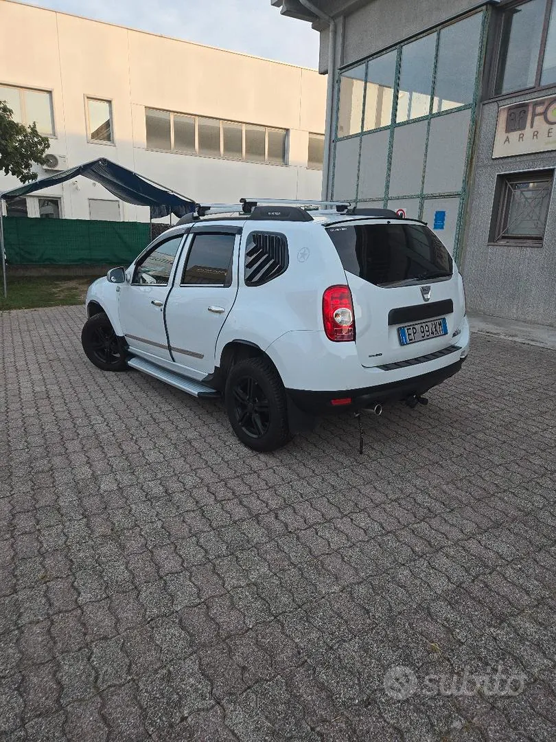 Dacia Duster 2012 photo 3
