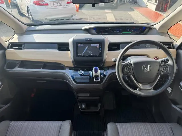 Honda Fit Hybrid 2018 photo 5
