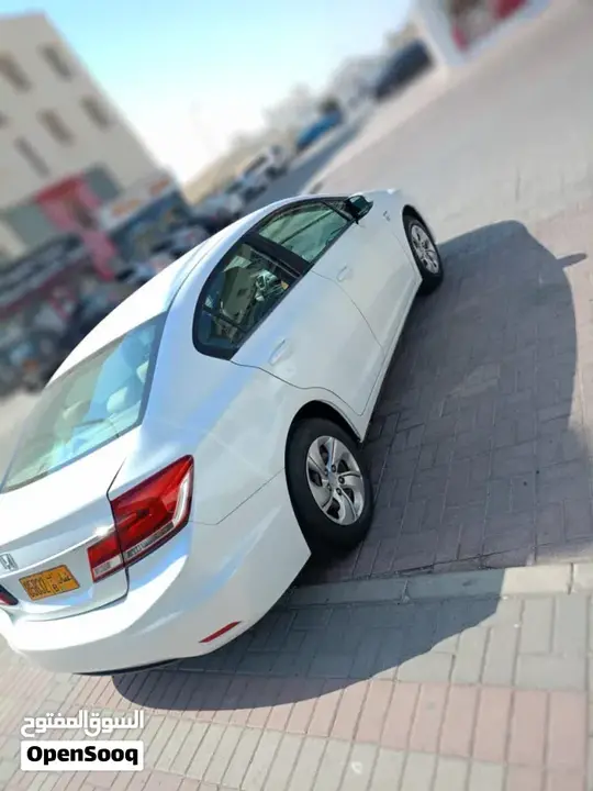Honda Civic 2013 photo 2