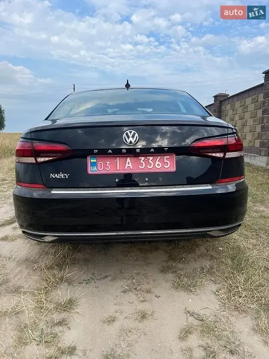 Volkswagen Passat 2021 photo 3