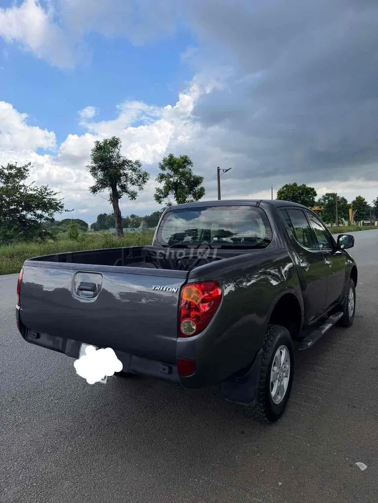 Mitsubishi Triton 2011 photo 4