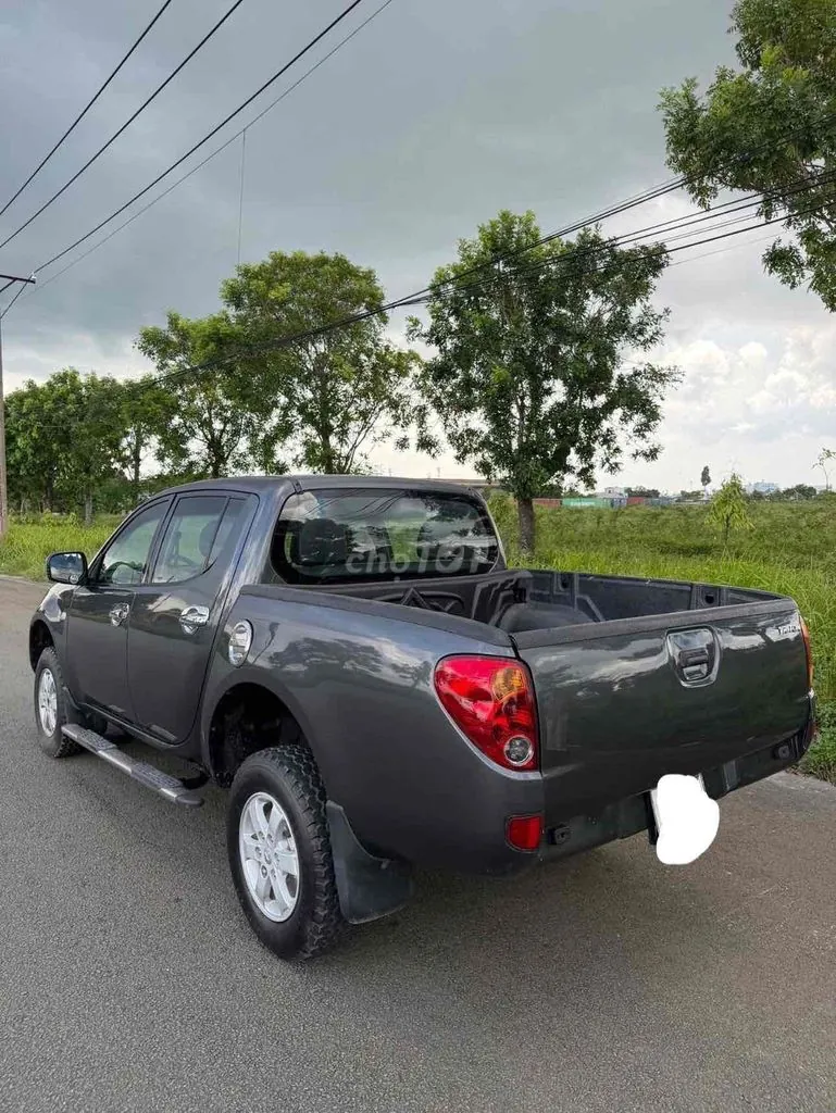 Mitsubishi Triton 2011 photo 5