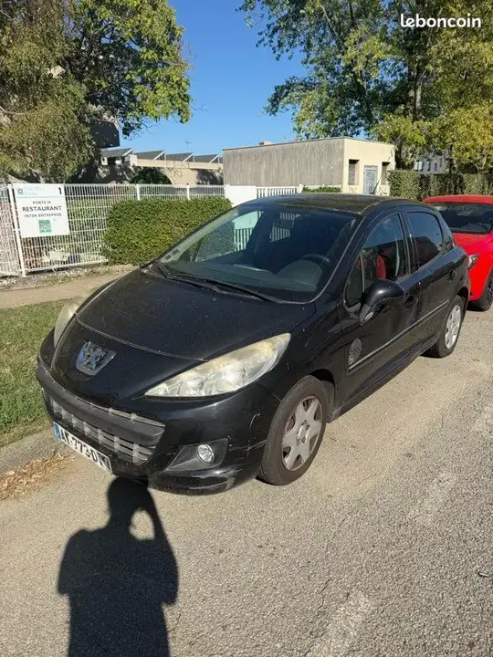 Peugeot 207 2010 photo 5