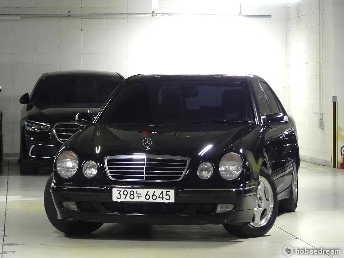 Mercedes-Benz E200K