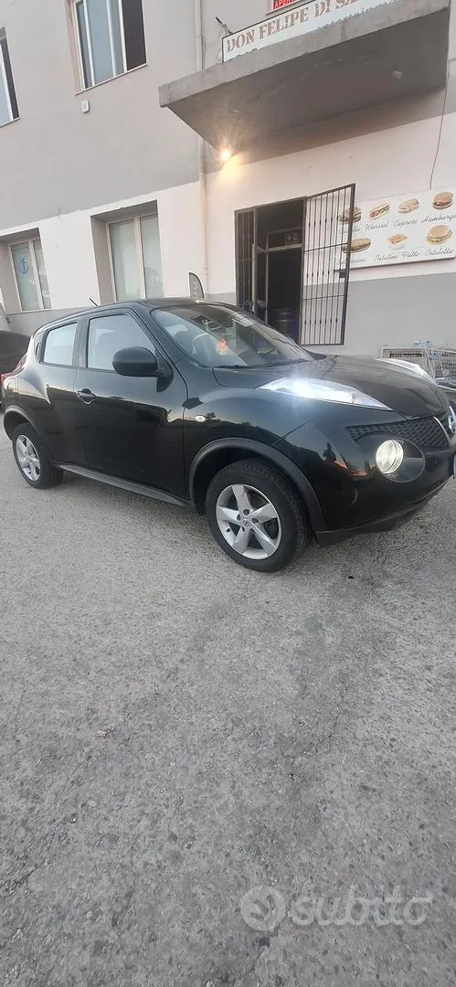 Nissan Juke 2011 photo 2