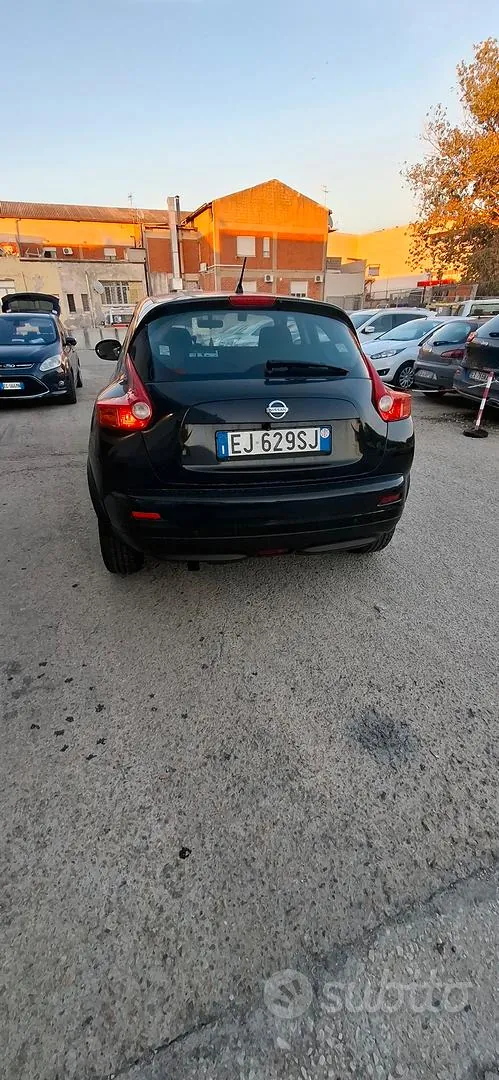 Nissan Juke 2011 photo 4