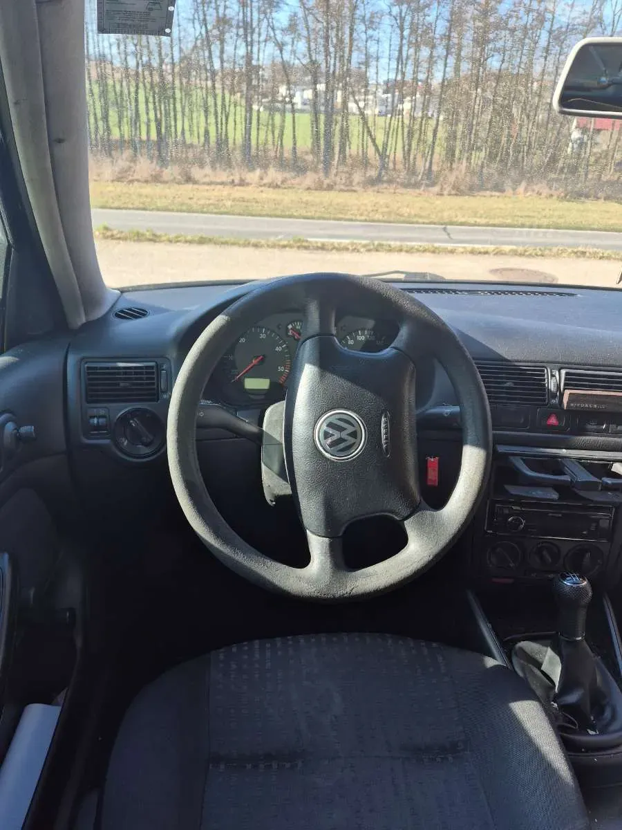 Volkswagen Golf 2001 photo 3