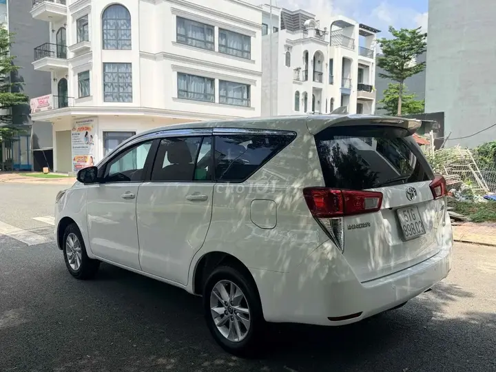 Toyota Innova 2018 photo 4