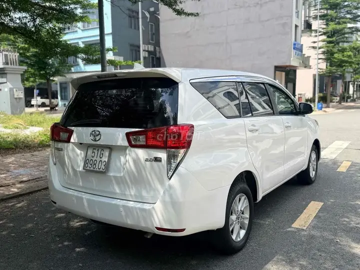 Toyota Innova 2018 photo 5