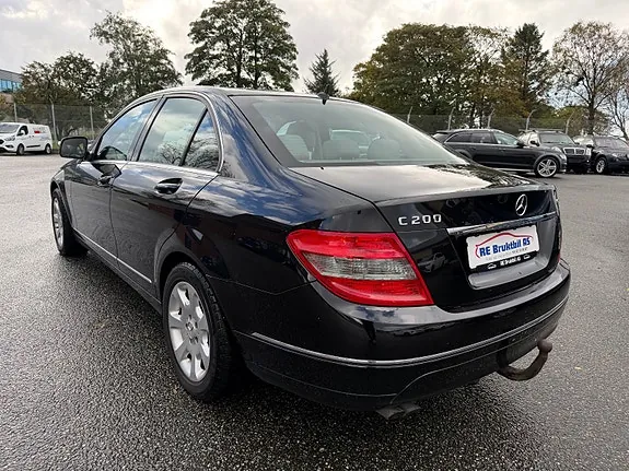 Mercedes-Benz E200C 2007 photo 5
