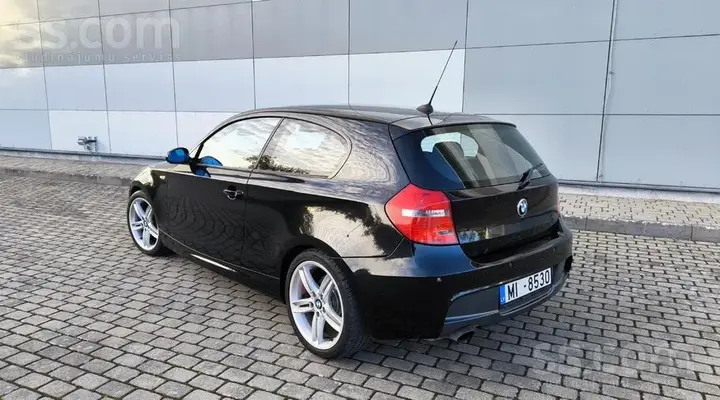 BMW 118 2007 photo 2