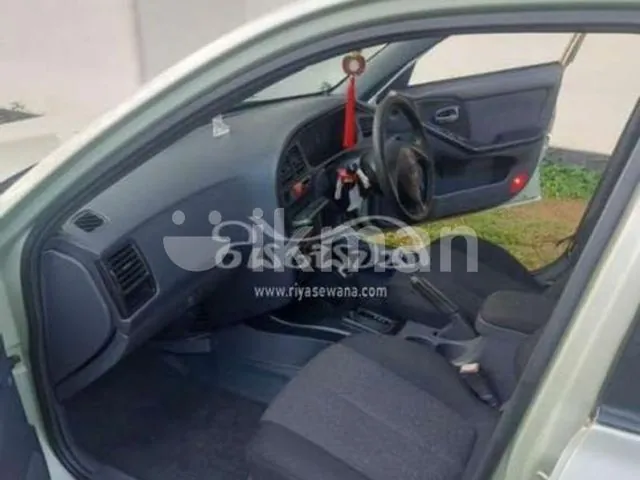 Hyundai Elantra 2000 photo 4