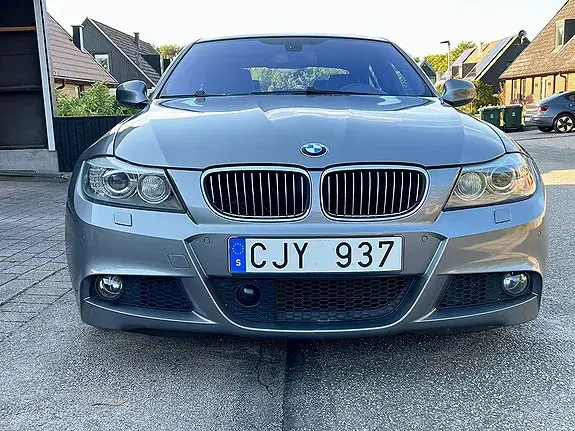 BMW 330I 2009 photo 5