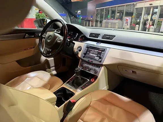 Volkswagen Passat 2014 photo 4