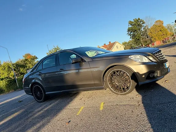 Mercedes-Benz E250 2010 photo 4
