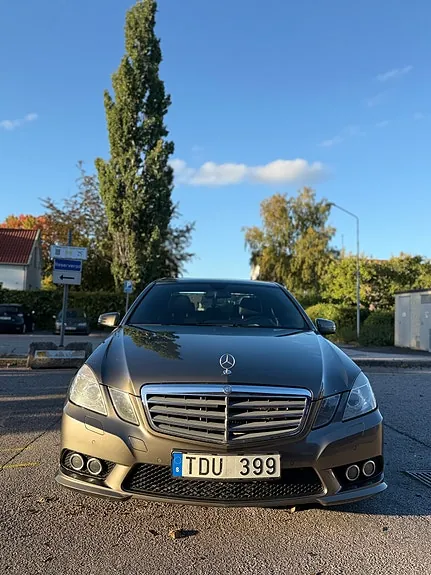 Mercedes-Benz E250