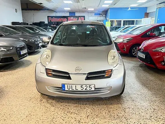 Nissan Micra 2003 photo 2