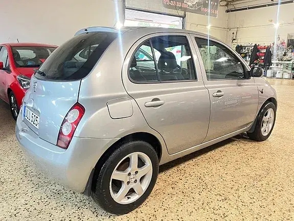 Nissan Micra 2003 photo 5