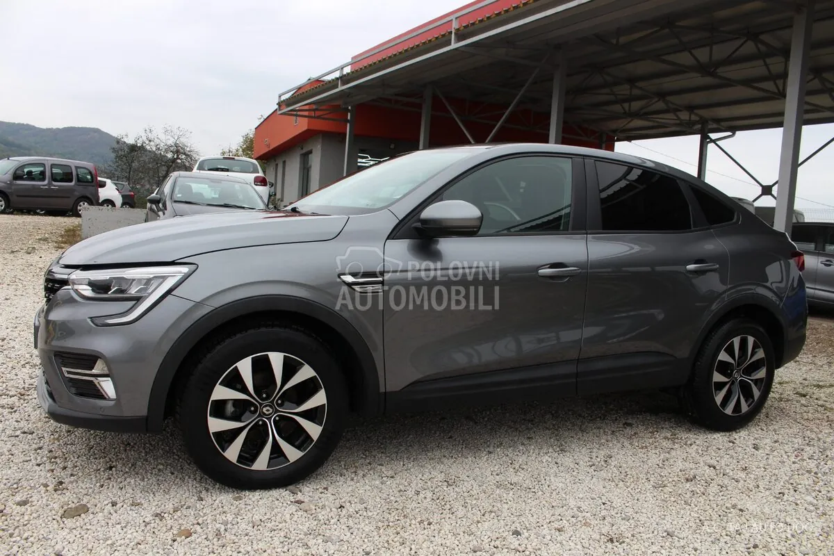 Renault Arkana 2023 photo 2