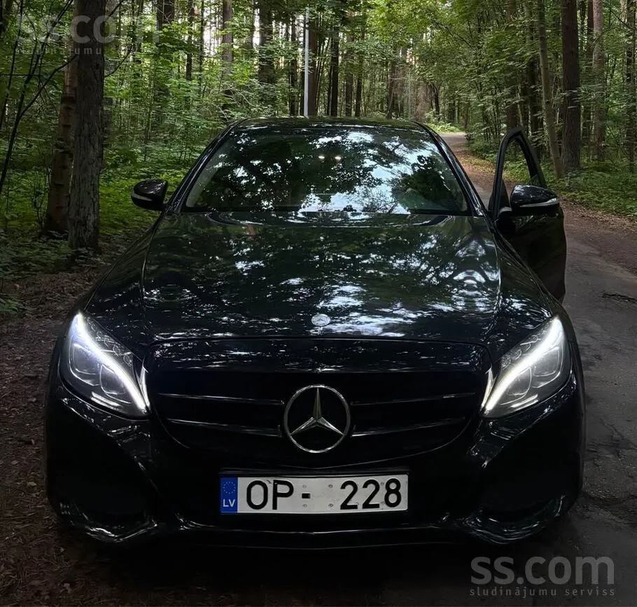 Mercedes-Benz C250