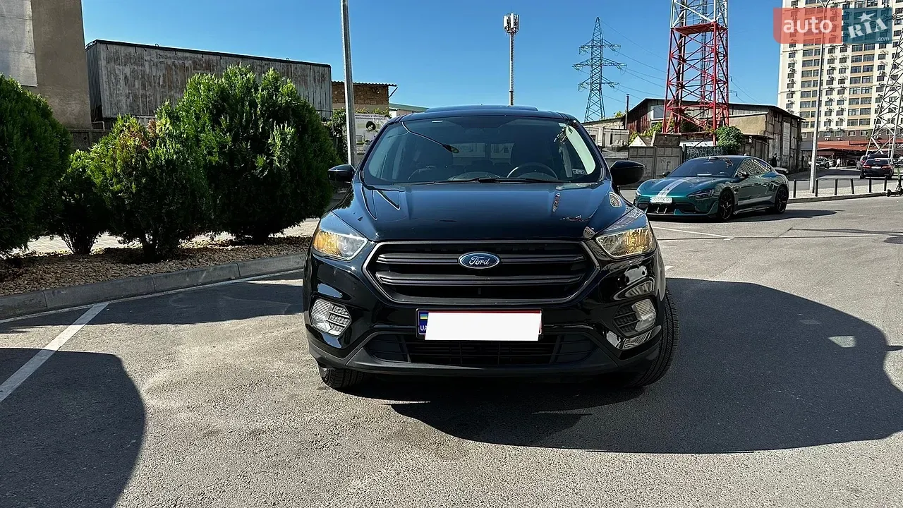 Ford Escape 2017 photo 2