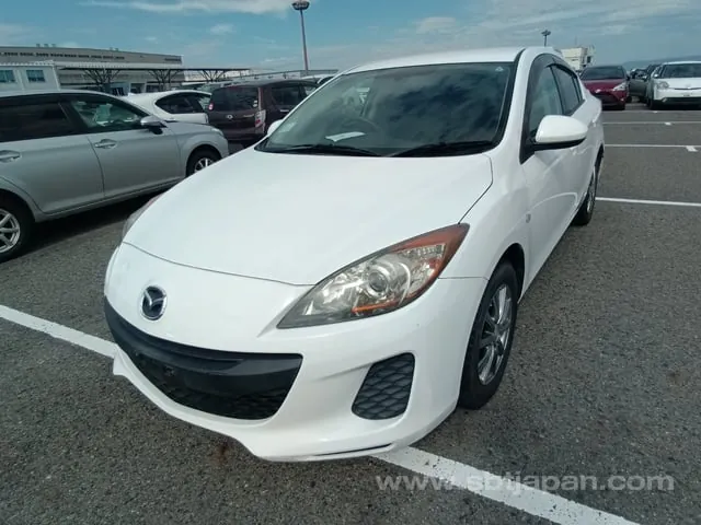 Mazda Axela 15F 2013 photo 2