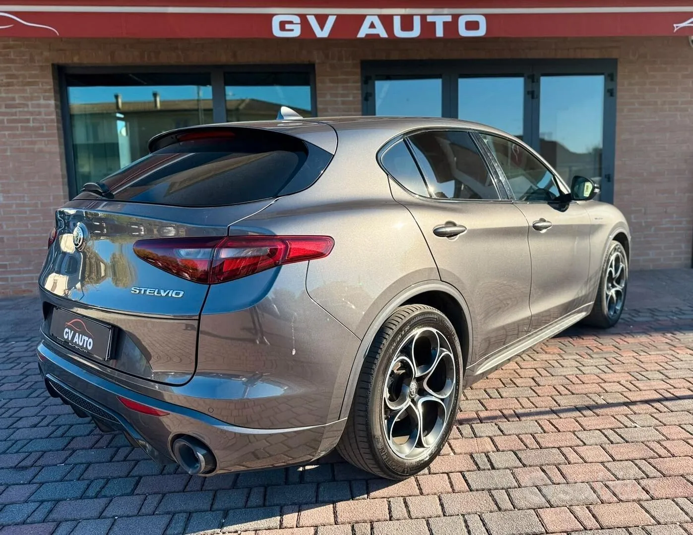 Alfa Romeo Stelvio 2023 photo 5