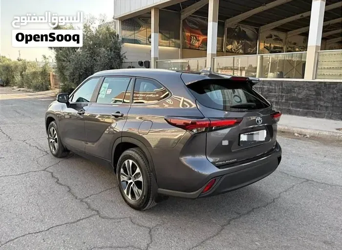 Toyota Highlander 2024 photo 3