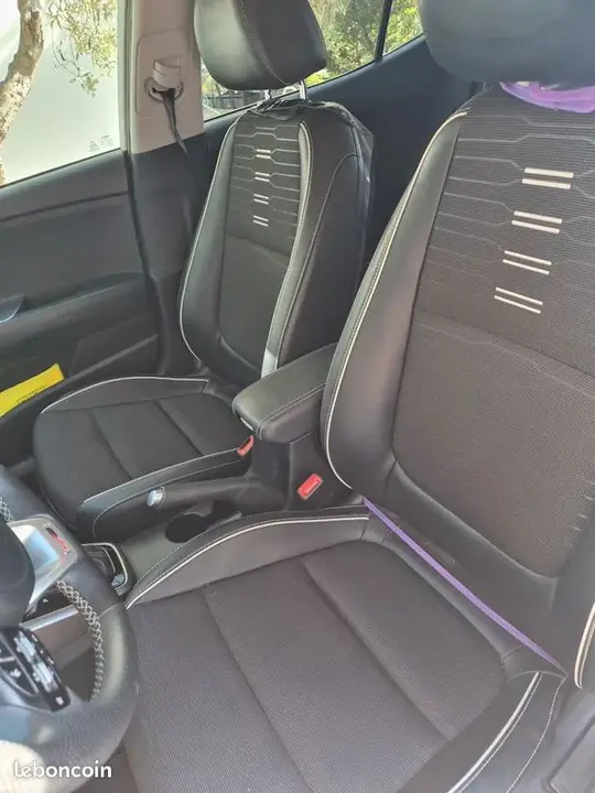 Kia Stonic 2022 photo 3