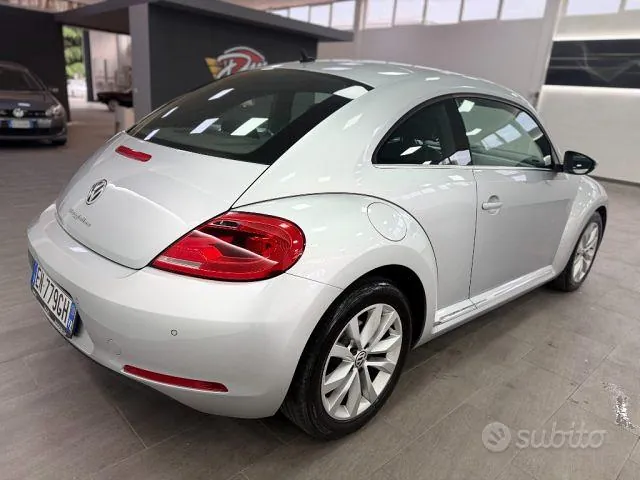Volkswagen Maggiolino 2012 photo 5