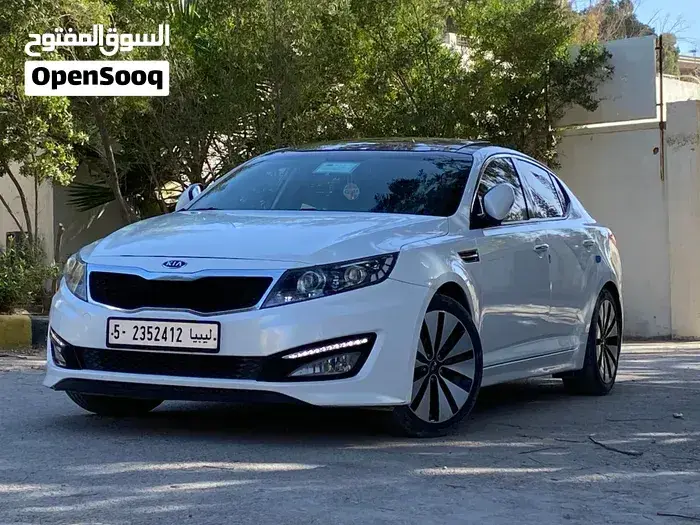 Kia K5 2012 photo 2