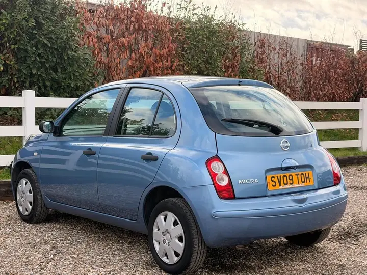 Nissan Micra 2009 photo 3