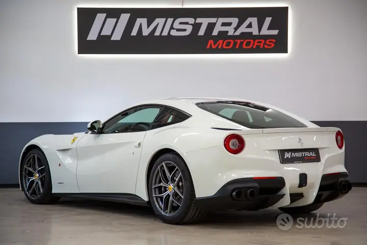 Ferrari F12 2016 photo 3