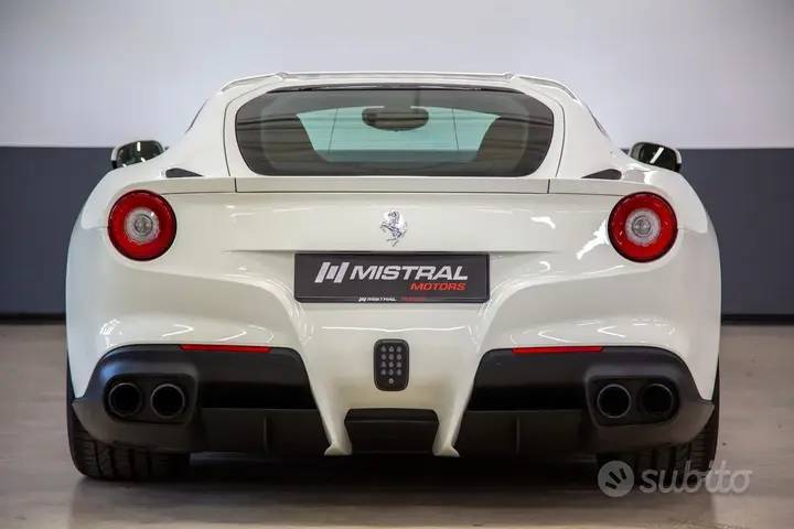 Ferrari F12 2016 photo 4