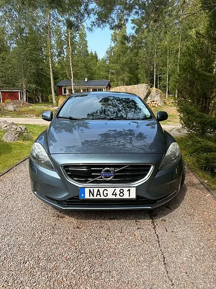 Volvo V40 2013 photo 2
