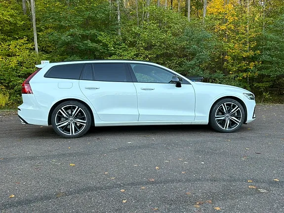 Volvo V60 2021 photo 5
