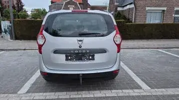 Dacia Lodgy 2015 photo 2