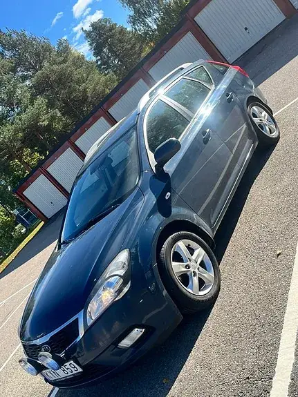 Kia Ceed 2010 photo 4