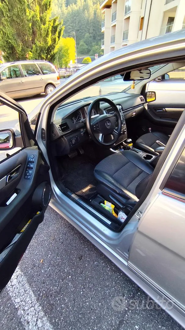 Mercedes-Benz C-Class 2008 photo 3